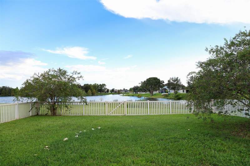 3 bedroom Single Family Residence at 2113 Geneva Drive, Villages/Bridgewatervillage 02, Lakeland — photo 5