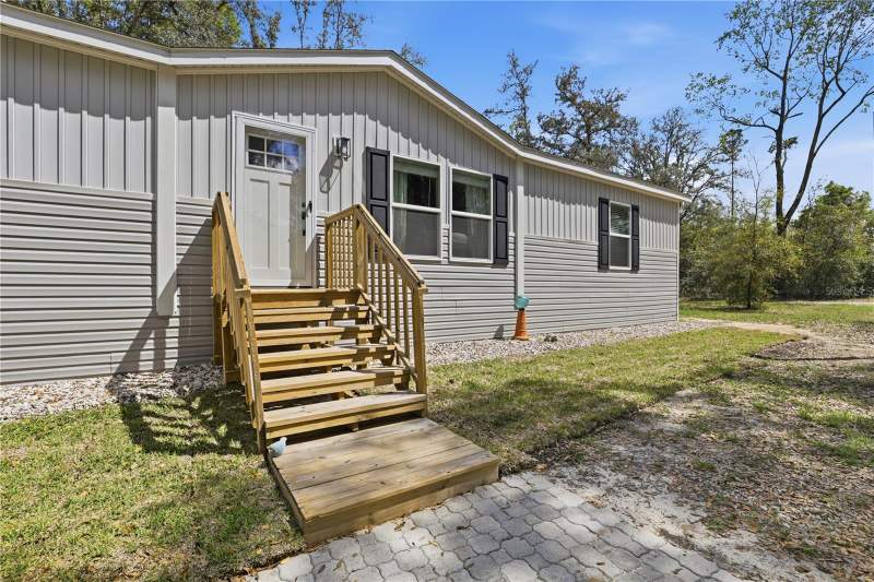 3 bedroom Manufactured Home at 29578 SW 63rd Avenue, Newberry, Newberry — photo 2