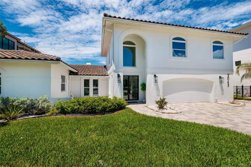 5 bedroom Single Family Residence at 2063 Illinois Avenue, Venetian Isles, St Petersburg — photo 3