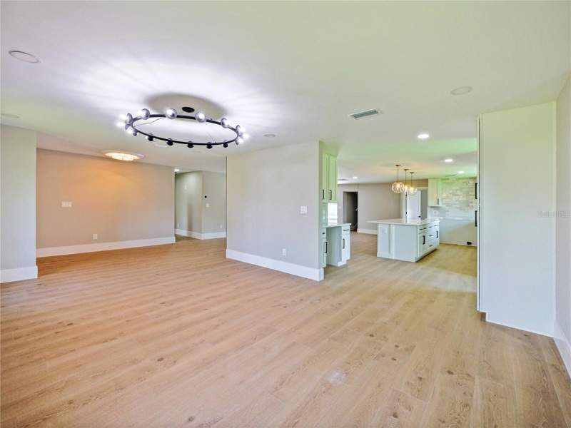 5 bedroom Single Family Residence at 2491 Lauder Drive, Highland Park Estates First Add, Maitland — photo 5