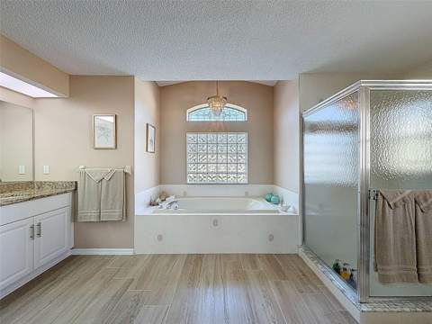 9428 Apple Dumpling Court, Weeki Wachee FL - photo 15 of 36