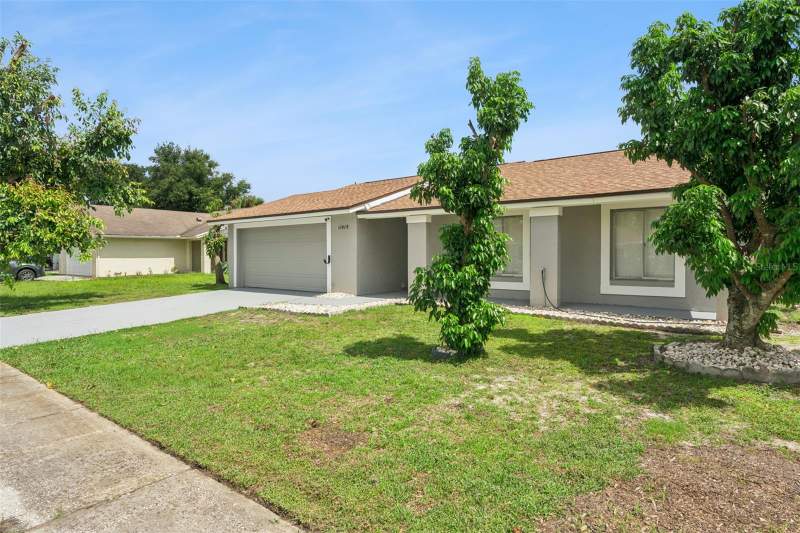 4 bedroom Single Family Residence at 11415 Brithon Drive, Sky Lake South, Orlando — photo 4