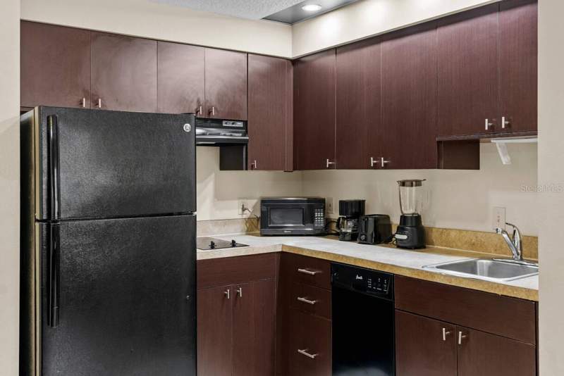 1 bedroom Condo - Hotel at 7601 CANADA AVENUE #221, SKY SUITES ORLANDO, ORLANDO — photo 4