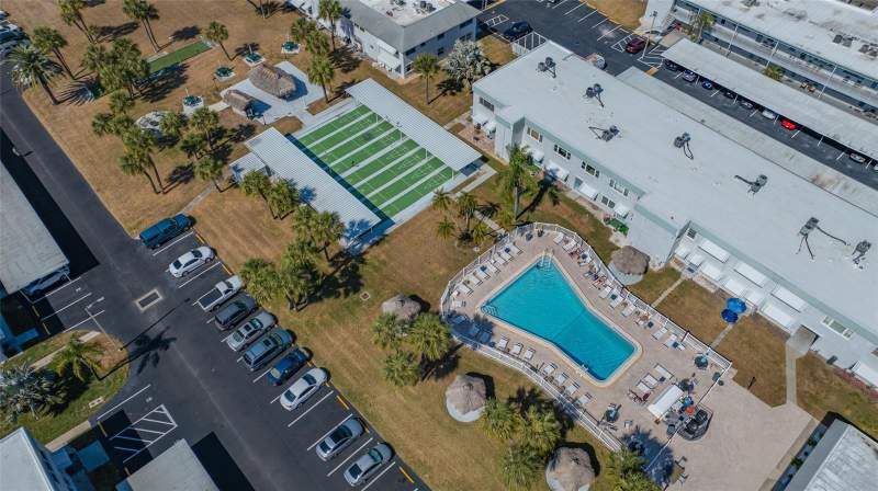2 bedroom Condominium at 5217 81st Street #16, Paradise Shores, St Petersburg — photo 2