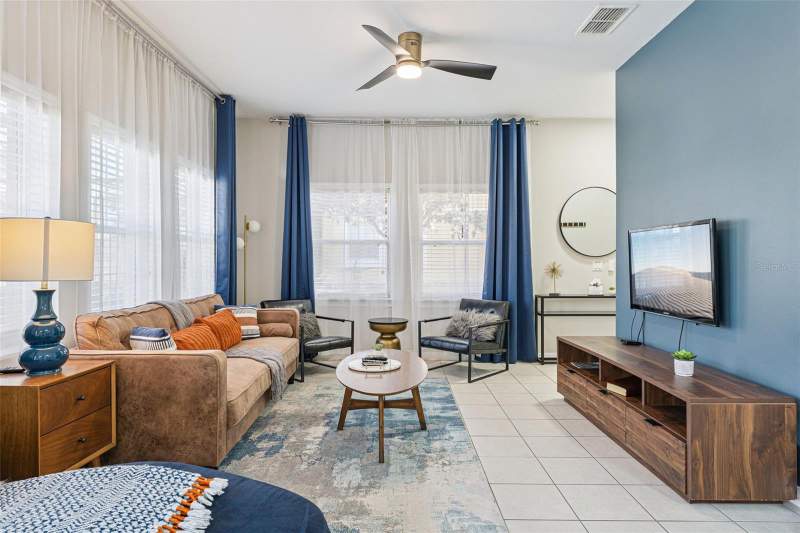 4 bedroom Townhouse at 8572 Bay Lilly Loop, Encantada Ph 1, Kissimmee — photo 4