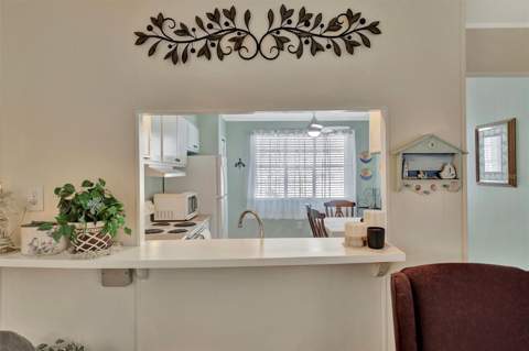 128 E Saint Johns Way, Apollo Beach FL - photo 13 of 37