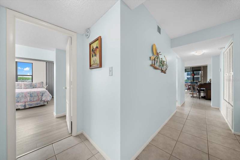 2 bedroom Condominium at 8776 Midnight Pass Road #C101, Island Reef I, Sarasota — photo 5
