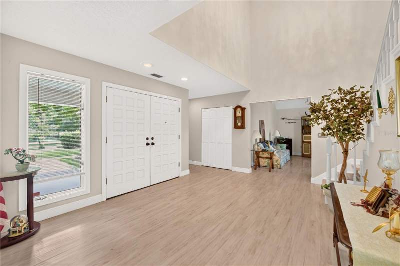 4 bedroom Single Family Residence at 5360 NE 1st Lane, Oronoque, Ocala — photo 4
