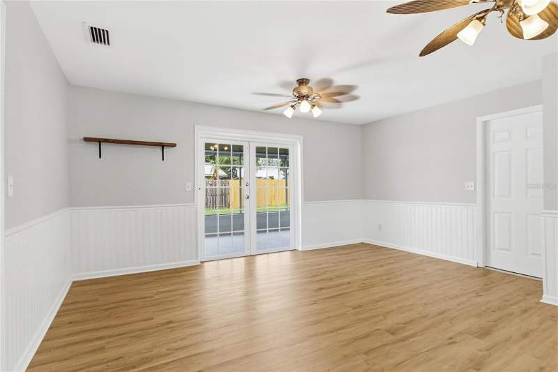 3 bedroom Single Family Residence at 1322 Glengreen Lane, Oak Glen, Lakeland — photo 4
