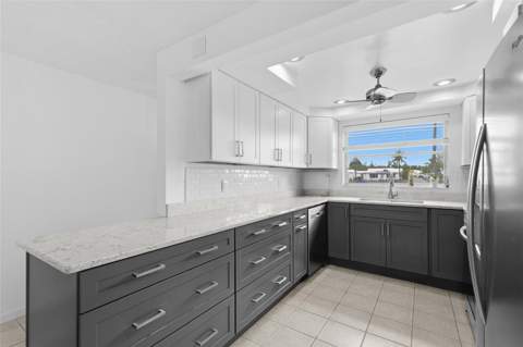 845 Spanish Drive #845, Longboat Key FL - photo 21 of 58