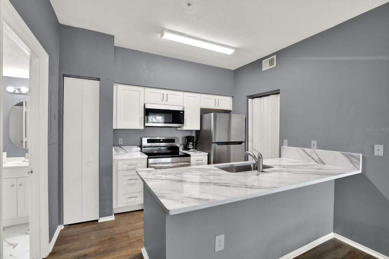 1 bedroom Condominium at 10764 70th Avenue #2208, Beachway Condos, Seminole — photo 5