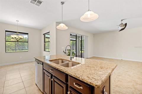 2892 Spring Breeze Way, Kissimmee FL - photo 11 of 78