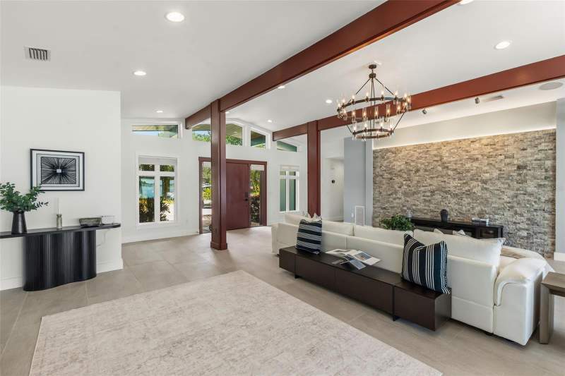 4 bedroom Single Family Residence at 4598 Clearwater Harbor Drive, Harbor Hills 3rd Add, Largo — photo 4