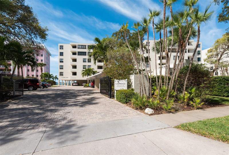 3 bedroom Condominium at 99 Sunset Drive #401, Lawrence Pointe II, Sarasota — photo 2