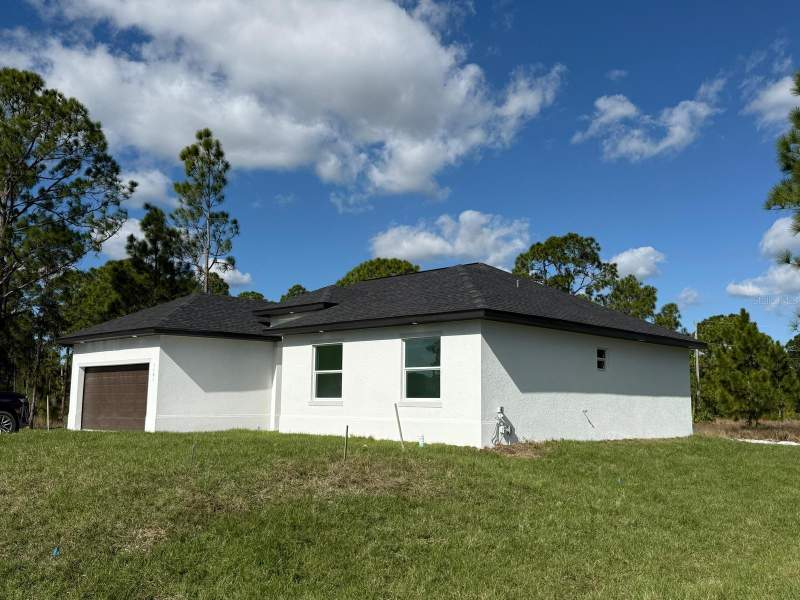 4 bedroom Single Family Residence at 1121 Florence Street, Lehigh Acres, Lehigh Acres — photo 3