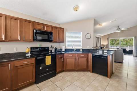 2412 Sonja Court, Kissimmee FL - photo 12 of 32