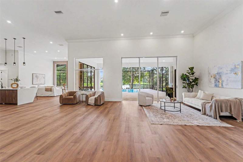6 bedroom Single Family Residence at 5021 Wesley Drive, Tampa Palms, Tampa — photo 5