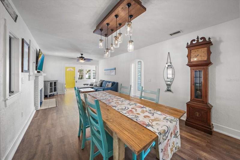 2 bedroom Single Family Residence at 1320 Charlotte Avenue, Nacirema, Sarasota — photo 4