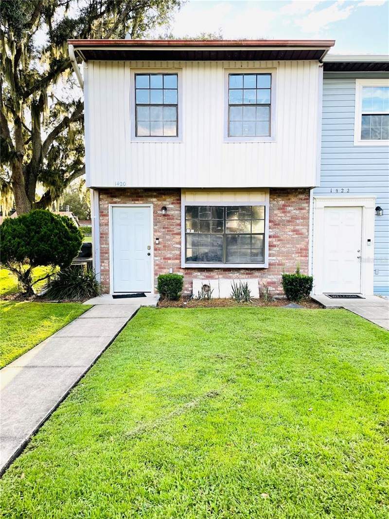 2 bedroom Townhouse at 1420 RIDGE LAKE COURT, COUNTRY RIDGE ADD, LAKELAND — photo 1