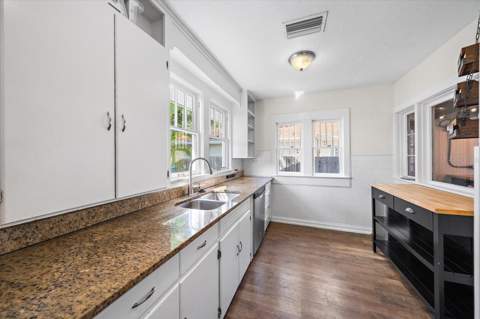 1320 Charlotte Avenue, Sarasota FL - photo 16 of 44