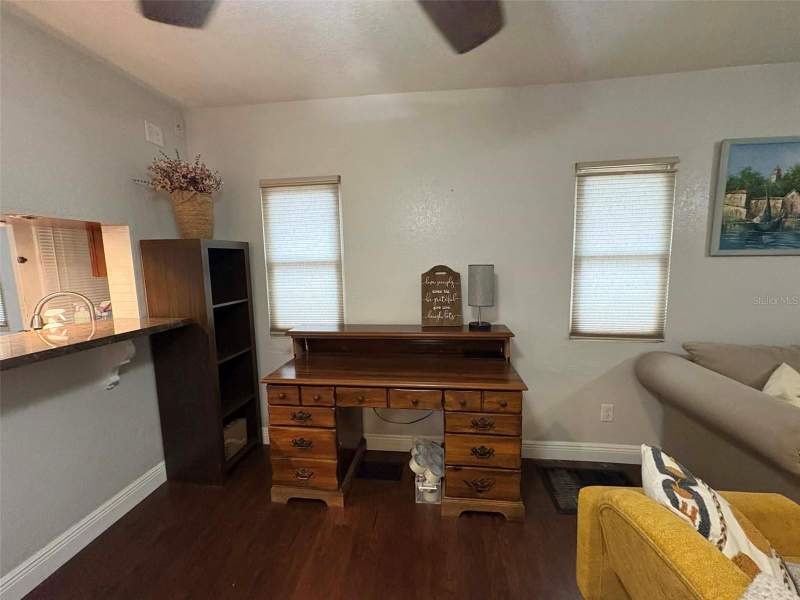 2 bedroom Single Family Residence at 1040 S Ohio Ave, Dixieland Rev, Lakeland — photo 5