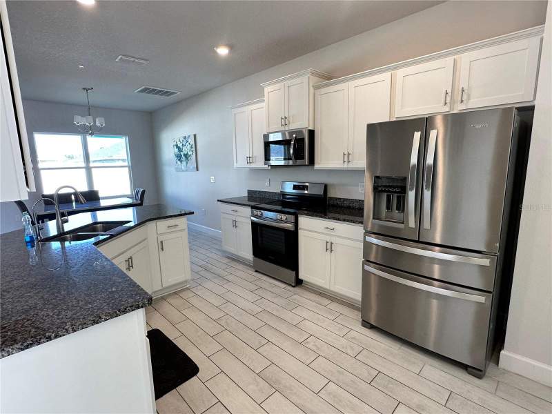 5 bedroom Single Family Residence at 36097 Welsh Glade Road, Abbey Glen Ph Two, Dade City — photo 4