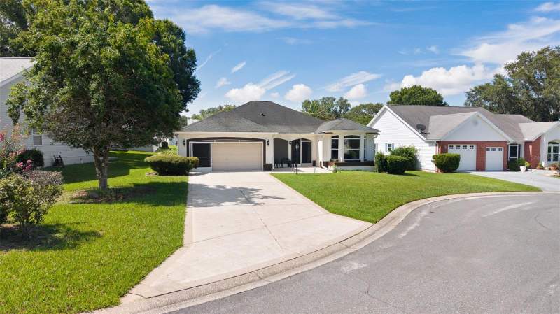 3 bedroom Single Family Residence at 1012 Diego Court, Lady Lake Orange Blossom Gardens Unit 18, Lady Lake — photo 4