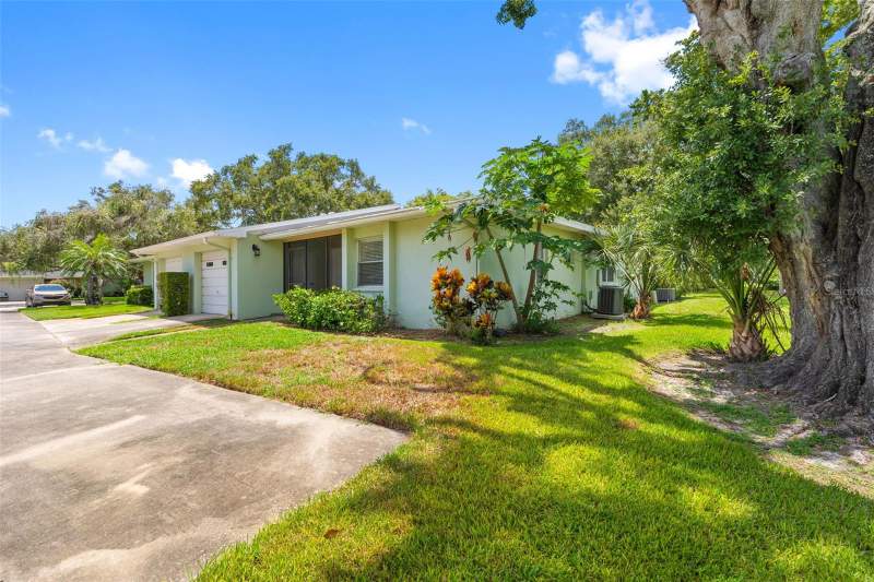 2 bedroom Villa at 2833 Orange Tree Circle #A, Orange Tree Villas Condo, Palm Harbor — photo 2