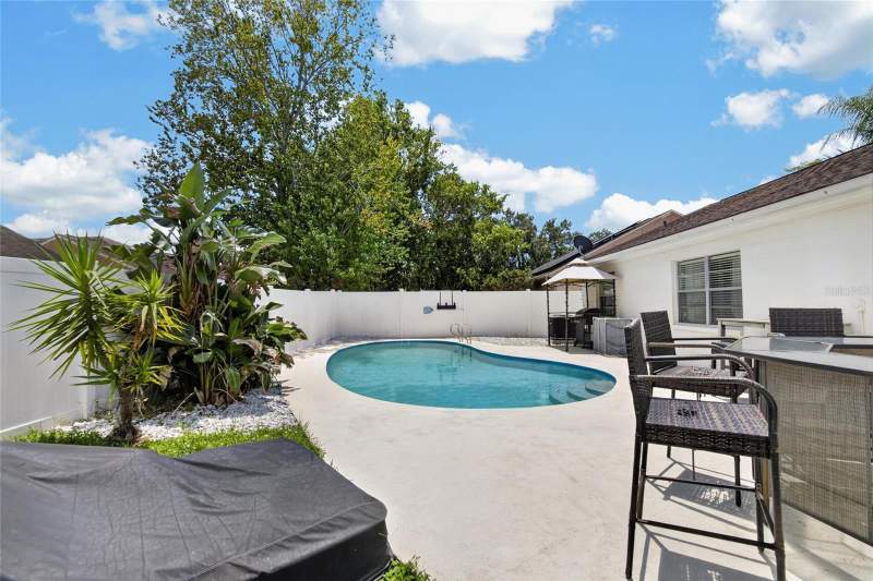 3 bedroom Single Family Residence at 9063 Dixiana Villa Circle, Pebblebrook, Tampa — photo 3