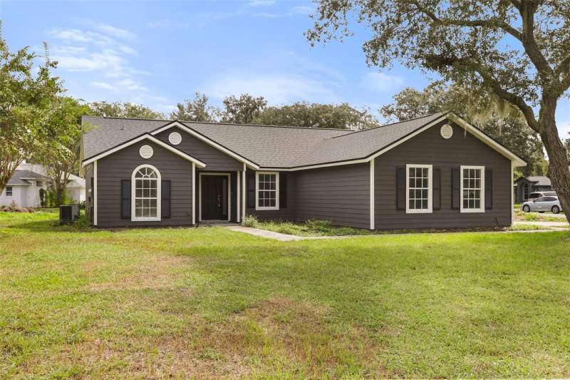 3 bedroom Single Family Residence at 32930 Indian Woods Drive, Silver Lake Forest, Leesburg — photo 2