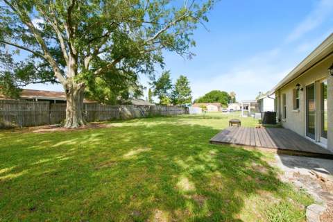 7826 Knox Loop, New Port Richey FL - photo 22 of 25