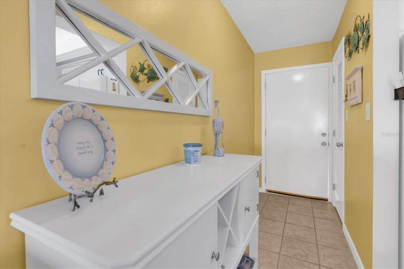 2 bedroom Condominium at 285 107th Avenue #701, St James Condo, Treasure Island — photo 4