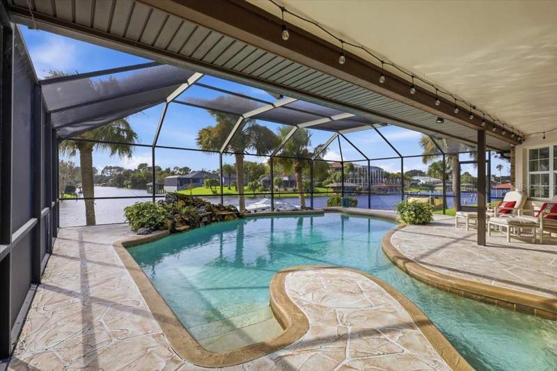 3 bedroom Single Family Residence at 5 Cherrytree Court, Palm Coast Sec 16, Palm Coast — photo 2