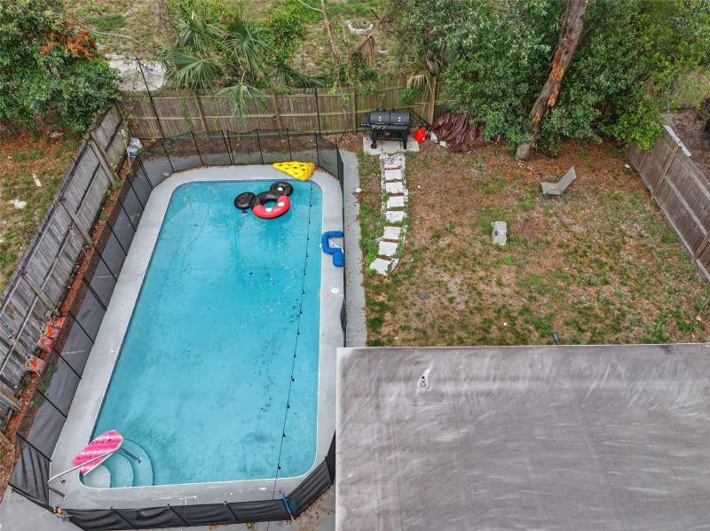 6 bedroom Half Duplex at 70 Griggs Avenue, Enchanted Manor, Casselberry — photo 4