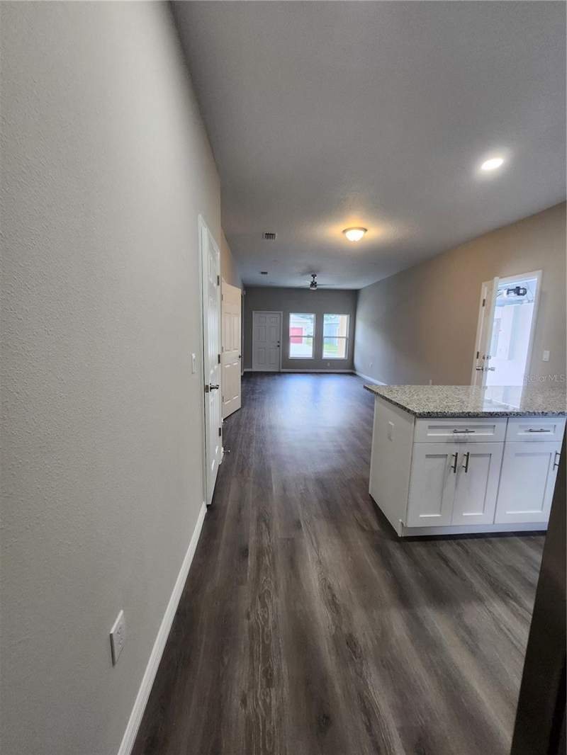 3 bedroom Single Family Residence at 5024 Finders Court, Knoll Pine, Tampa — photo 3