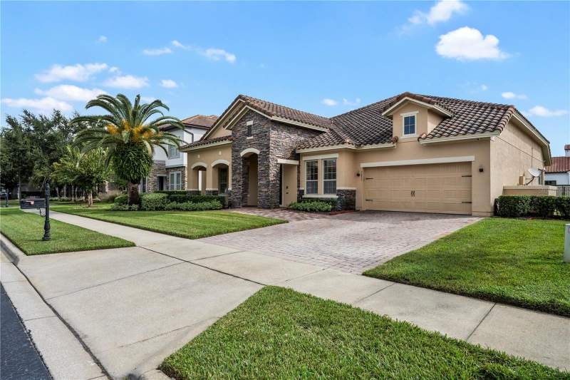 5 bedroom Single Family Residence at 7231 Sangalla Drive, Casa Del Lago-Replat, Windermere — photo 4