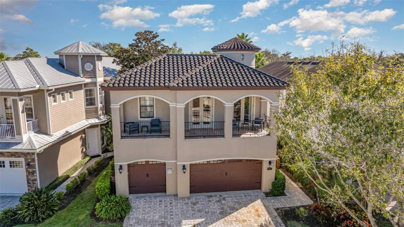 5 bedroom Single Family Residence at 1025 Castle Pines Court, Reunion West Village 3A, Reunion — photo 2