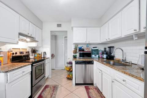 4309 N Semoran Boulevard #2, Orlando FL - photo 11 of 59