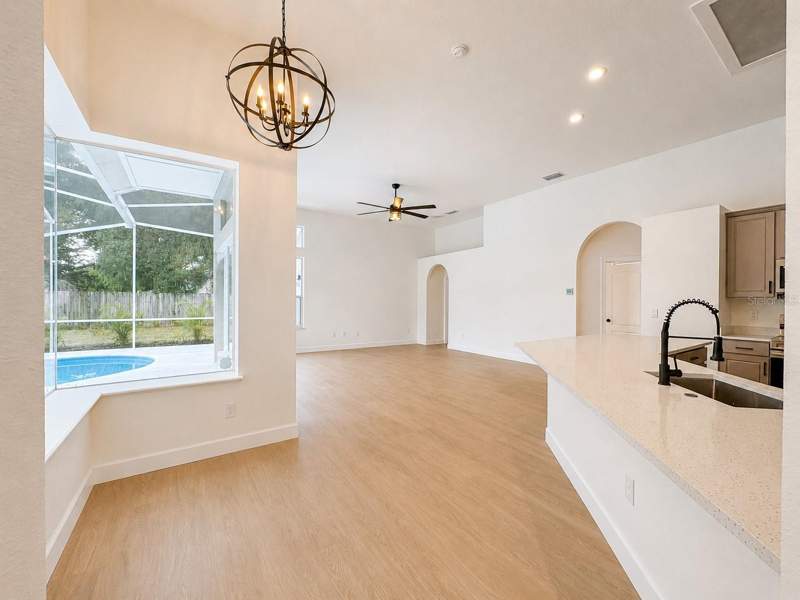 5 bedroom Single Family Residence at 2532 Bellwood Drive, Hickory Lakes Ph 2, Brandon — photo 3
