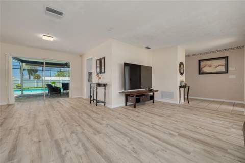 8960 140th Street, Seminole FL - photo 6 of 6