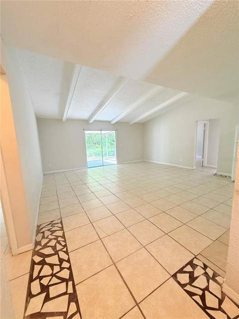 336 Montgomery Court, Kissimmee FL - photo 8 of 28