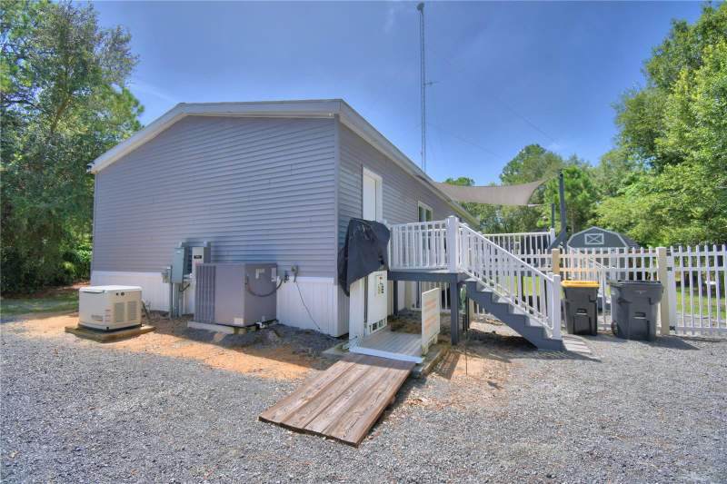 4 bedroom Manufactured Home at 2497 US Highway 98, Oakridge Estates, Frostproof — photo 2