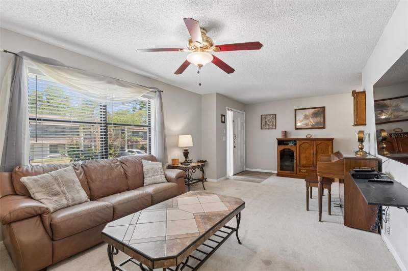2 bedroom Townhouse at 1319 Abbey Crescent Lane, Harvard Arms Twnhs, Clearwater — photo 4