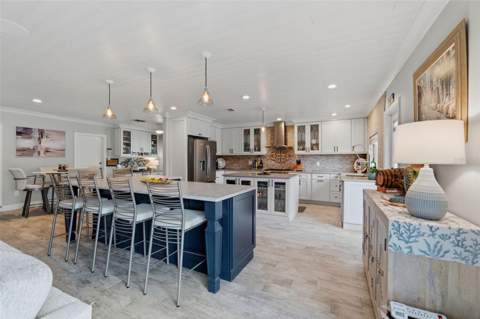 137 12th Street, Tierra Verde FL - photo 12 of 44