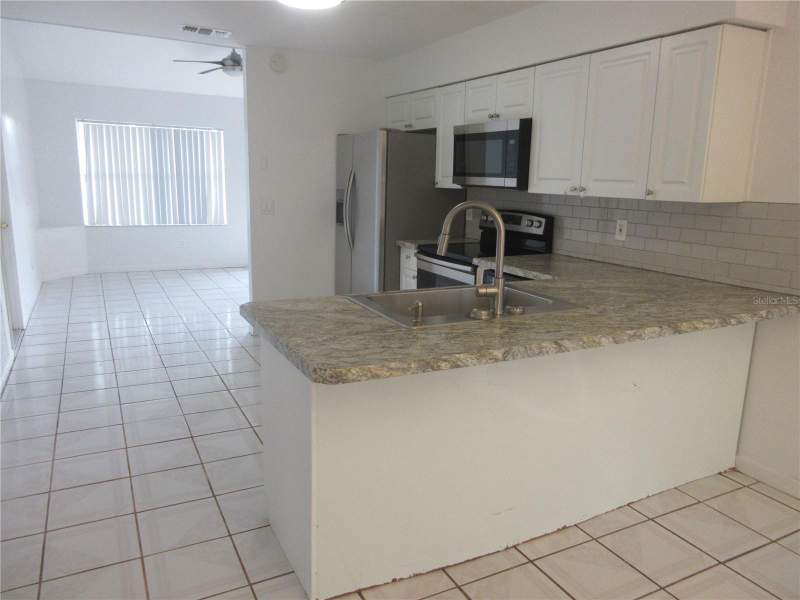 3 bedroom Single Family Residence at 14131 SW 30th Terrace Road, Marion Oaks, Ocala — photo 4