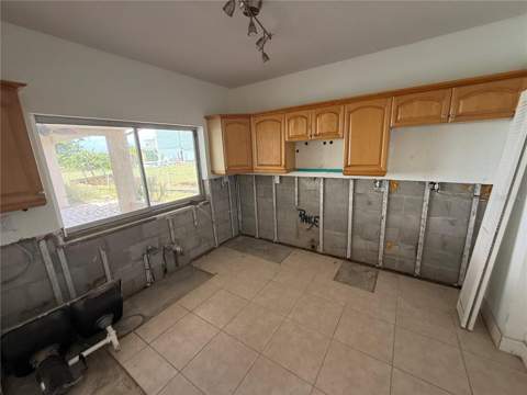 6111 Bayou Grande Boulevard, St Petersburg FL - photo 10 of 22