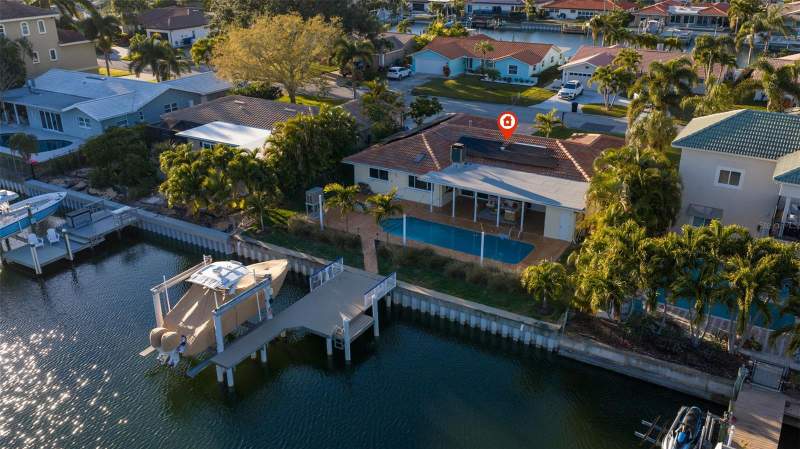 3 bedroom Single Family Residence at 2024 Massachusetts Avenue, Venetian Isles, St Petersburg — photo 4