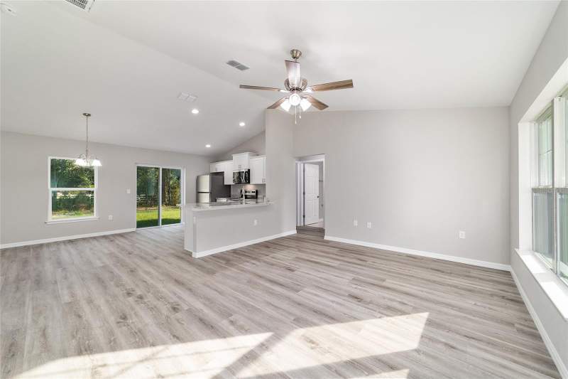 3 bedroom Single Family Residence at 13761 SE 101st Terrace, Belleview Heights Estates, Belleview — photo 5