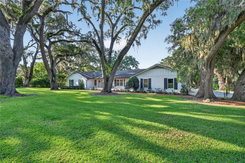 4 bedroom Single Family Residence at 1311 SE 17th Avenue, Ocala, Ocala — photo 4