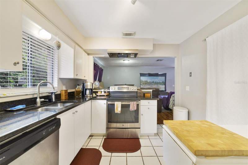 3 bedroom Half Duplex at 5909 TURNBULL DRIVE, COUNTRYSIDE, ORLANDO — photo 3